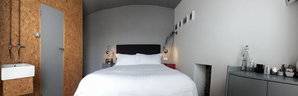 The Blue Door Bed & Breakfast Newquay  Luaran gambar